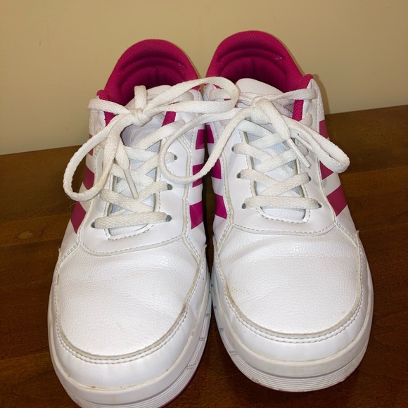 White adidas big kids size 6 (womens 71/2-8) - Picture 3 of 6